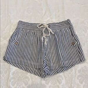 *NWT* ELLOR linen drawstring short w/ pockets